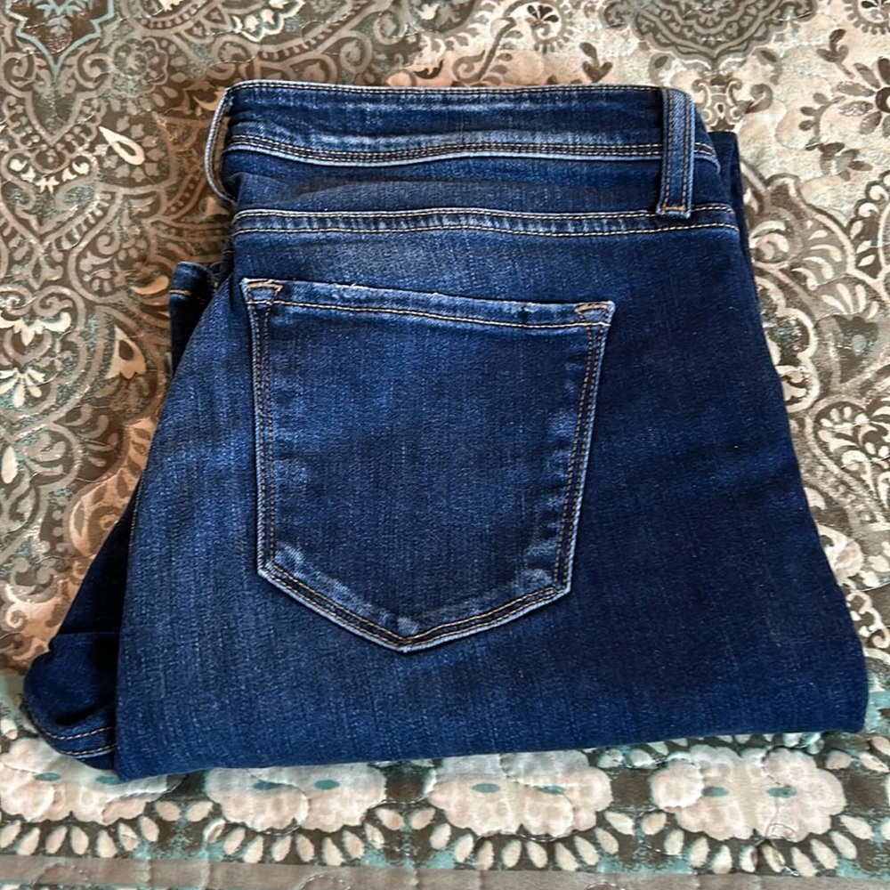 Women’s Flying Monkey Jeans Size 31 dark wash/distressed